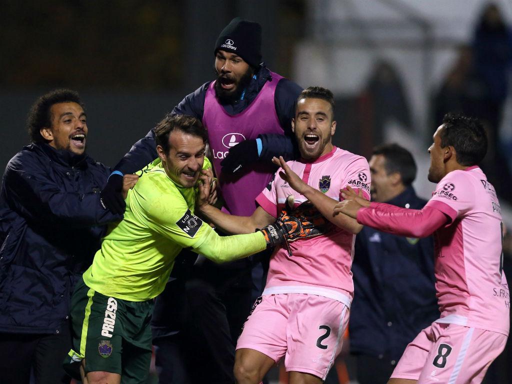 chaves-vs-guimaraes-tip-bong-da-13-1-2018 2