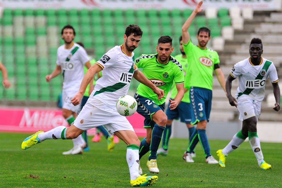 setubal-vs-estoril-tip-bong-da-5-1-2018 2