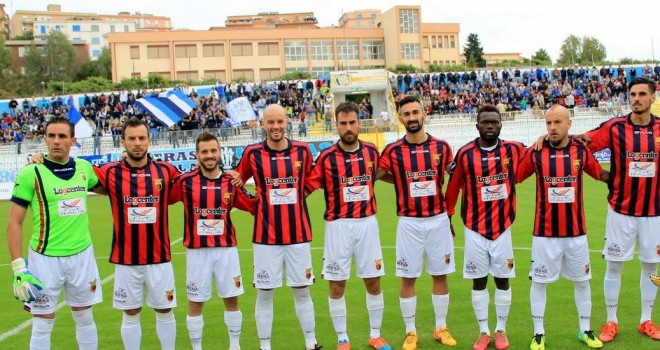 reggina-vs-casertana-fc-tip-bong-da-23-3-2018 2