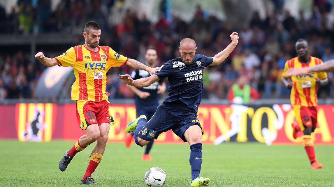 benevento-vs-verona-tip-bong-da-4-4-2018 2