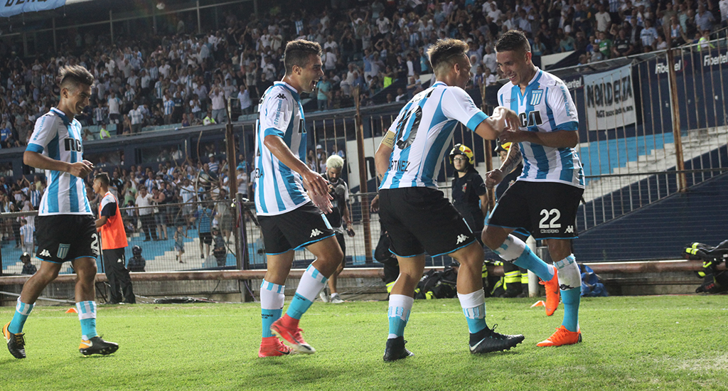 racing-club-vs-u-de-chile-tip-bong-da-4-5-2018 2