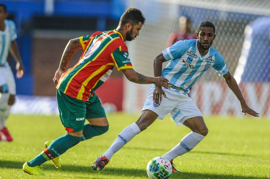 londrina-pr-vs-oeste-fc-tip-bong-da-25-7-2018 12