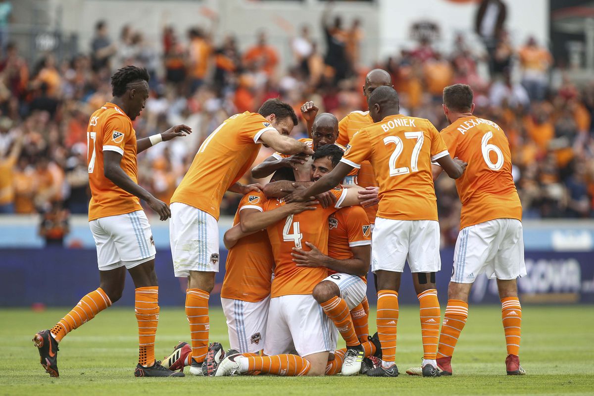 houston-dynamo-vs-los-angeles-fc-tip-bong-da-9-8-2018 2