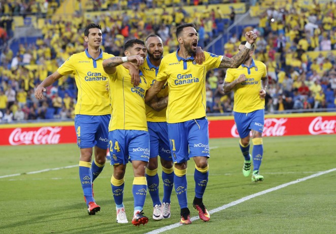 las-palmas-vs-gimnastic-tip-bong-da-8-9-2018 2