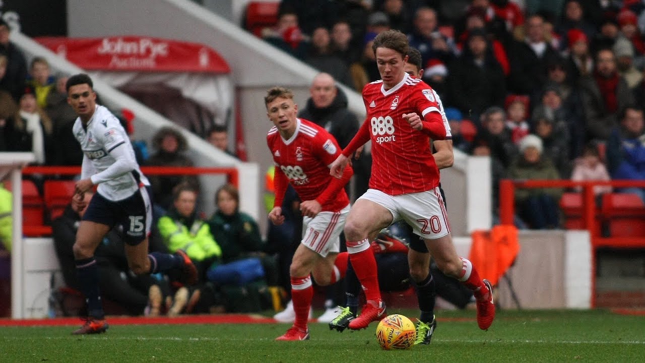 burton-albion-vs-nottingham-forest-tip-bong-da-31-10-2018 3