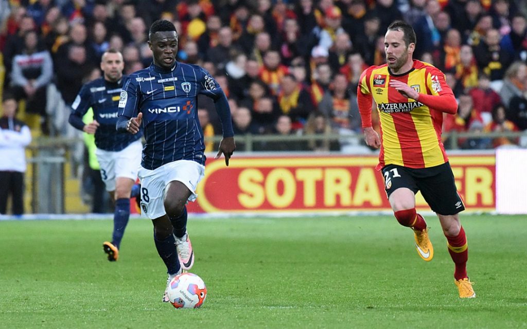 red-star-vs-rc-lens-–-tip-bong-da-15-1-2019 2