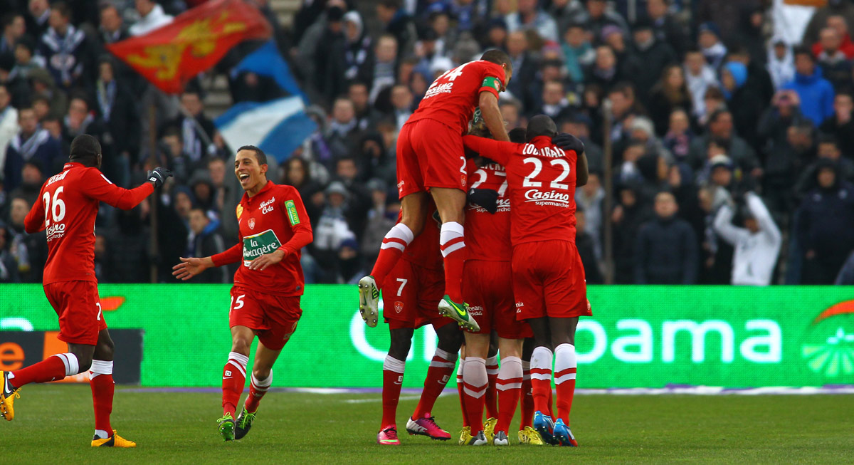 brest-vs-auxerre-–-tip-bong-da-12-2-2019 2