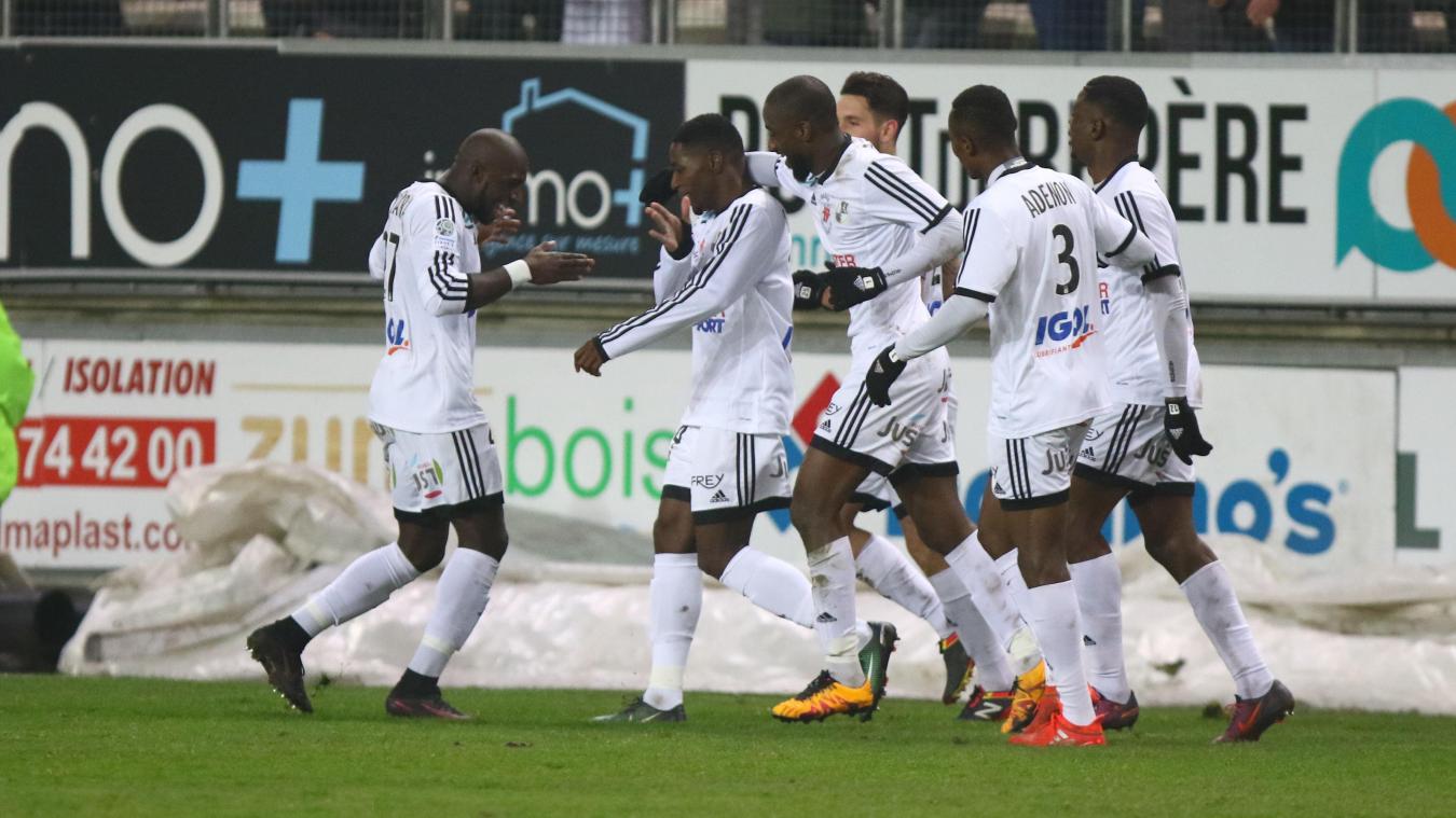 amiens-vs-bordeaux-tip-bong-da-31-3-2019 2