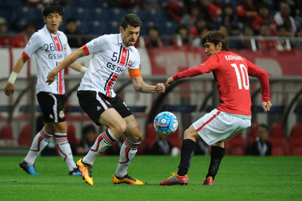 beijing-guoan-vs-urawa-red-diamonds-–-tip-bong-da-13-3-2019 2