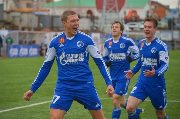 orenburg-vs-kryliya-sovetov-tip-bong-da-3-4-2019 2