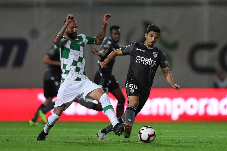 guimaraes-vs-moreirense-01h00-ngay-20-06-2