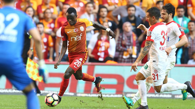 Antalyaspor-vs-Galatasaray-Chu-nha-doi-no-01h00-ngay-25-07-VDQG-Tho-Nhi-Ky-–-Super-Lig-5