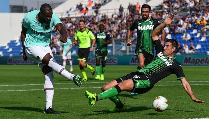 Sassuolo-vs-Lecce-00h30-ngay-02-07-2