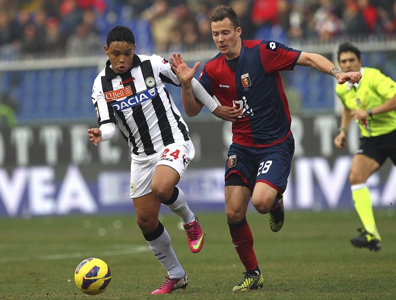 Udinese-vs-Genoa-00h30-ngay-02-07-2