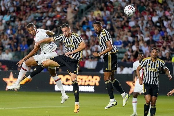 Thành tích thi đấu gần đây của AC Milan và Juventus