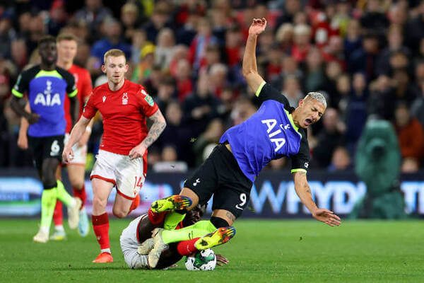 Nhận định Nottingham vs Tottenham