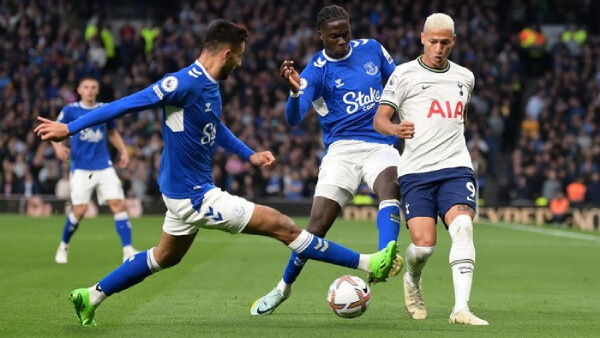 Nhận định Tottenham vs Everton