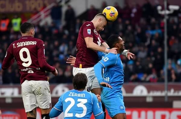 Soi kèo và nhận định Napoli - Torino