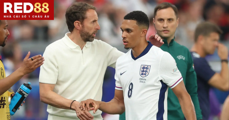 HLV Southgate hứa hẹn những thay đổi, Declan Rice khen ngợi đối tác tuyến giữa