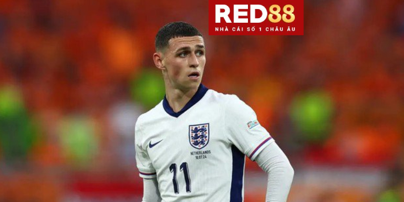 HLV Southgate đặc biệt khen ngợi Phil Foden