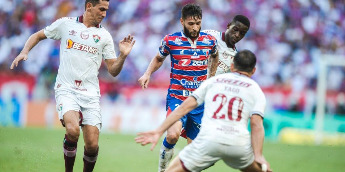 Soi kèo và nhận định Fortaleza EC - Fluminense RJ 