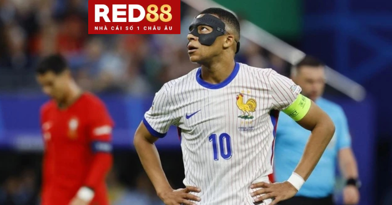 Mbappe bị chỉ trích không xứng làm đội trưởng tuyển Pháp