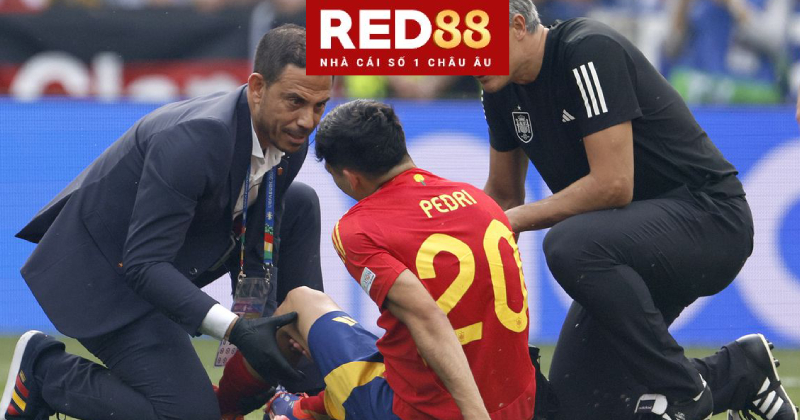 Pedri báo tin buồn cho người hâm mộ Tây Ban Nha