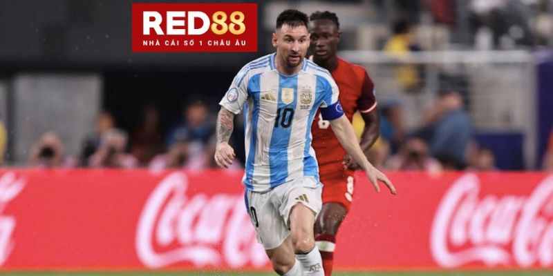 Messi bình thản khi Di Maria chia tay Argentina