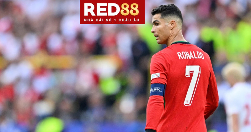 Ronaldo bị chê trách vì nhường Pháp đá luân lưu trước