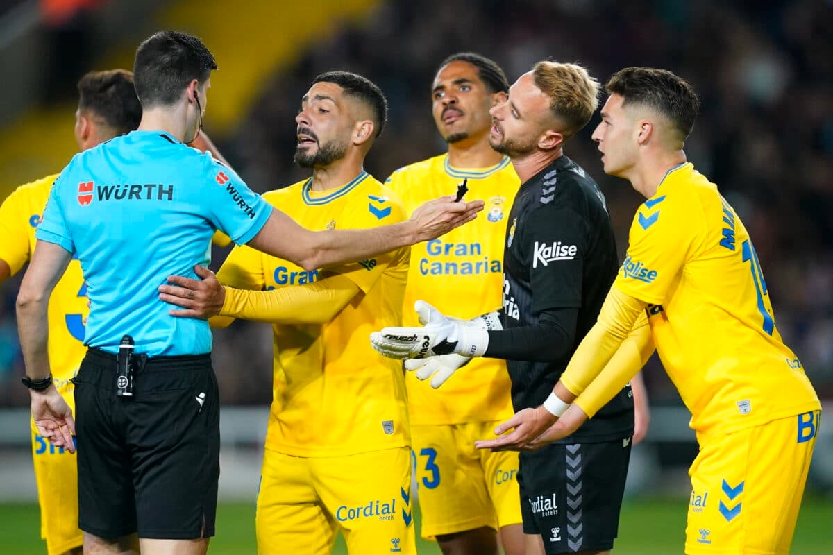 Nhà cái 8live dự đoán tỷ số trận đấu - Las Palmas vs Sevilla