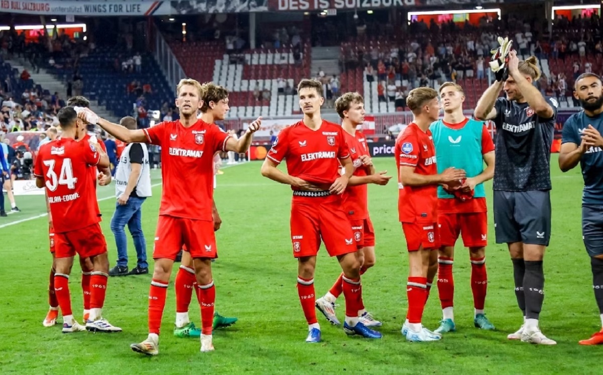 Soi kèo và nhận định Twente - Salzburg