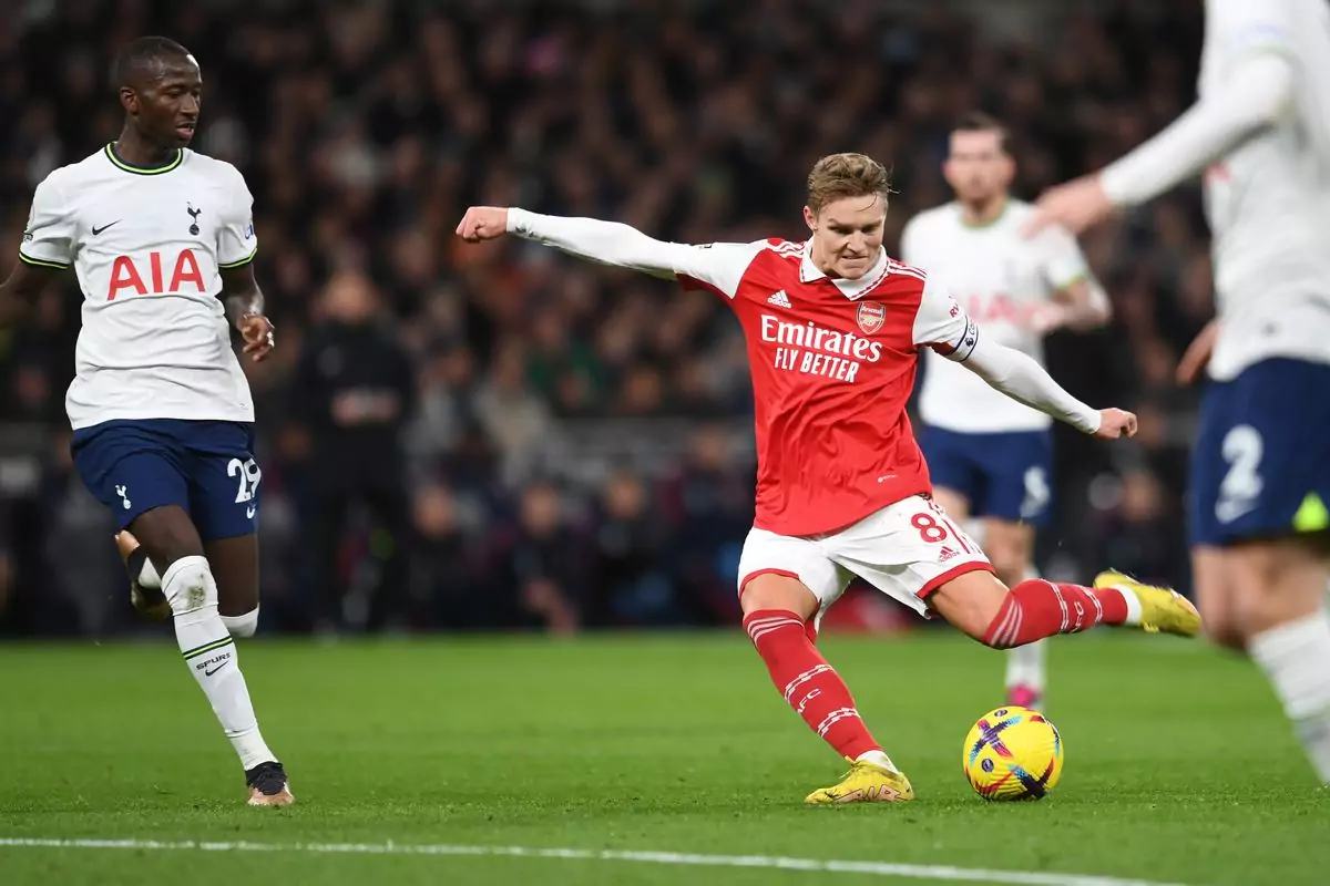 Nhận định Tottenham vs Arsenal