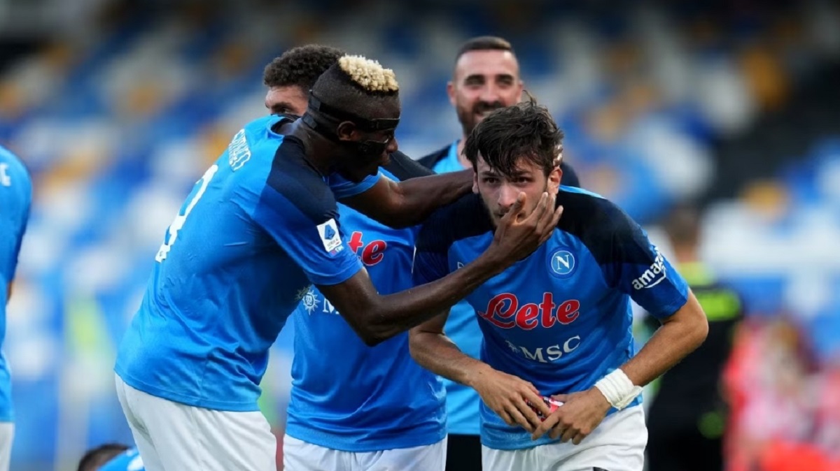 Soi kèo và nhận định Napoli - Como