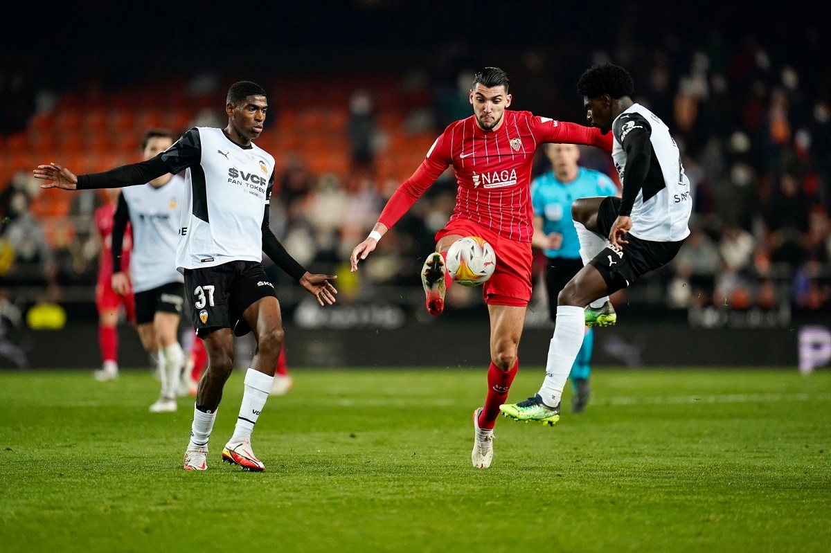 Nhà cái 8LIVE dự đoán tỷ số trận đấu - Sevilla vs Valencia 