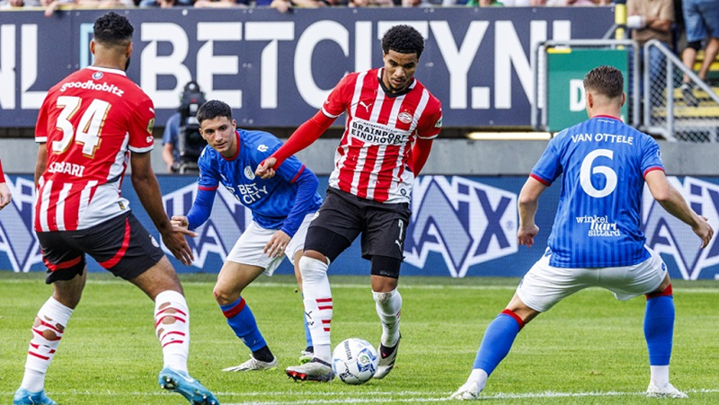 Tip kèo bóng đá trận Twente vs PSV Eindhoven uk88