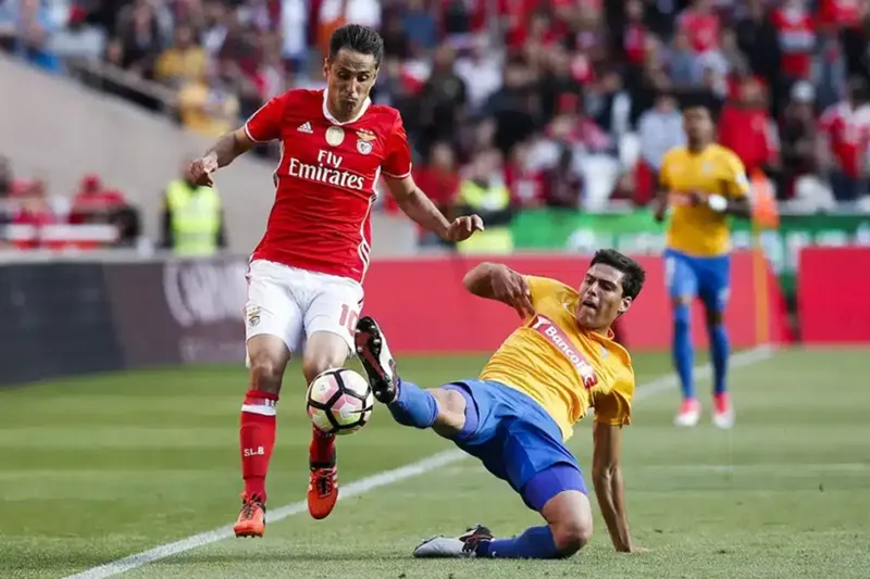 Tip kèo bóng đá trận Estoril Praia vs Benfica uk88