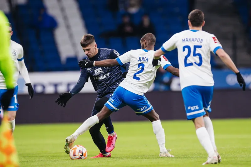 Tip kèo bóng đá trận Krylya Sovetov vs Dinamo Moscow uk88
