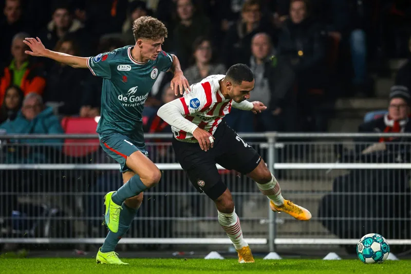 Tip kèo bóng đá trận Spartak Rotterdam vs PSV Eindhoven uk88