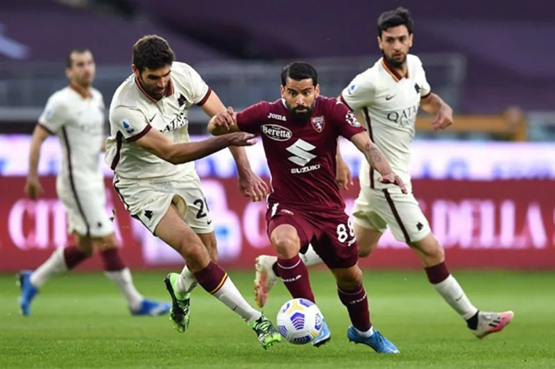 Tip kèo bóng đá trận Torino vs AS Roma uk88