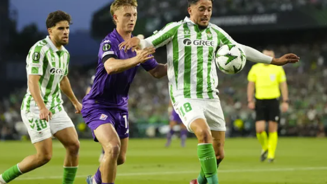 Màn đụng độ Fiorentina vs Real Betis