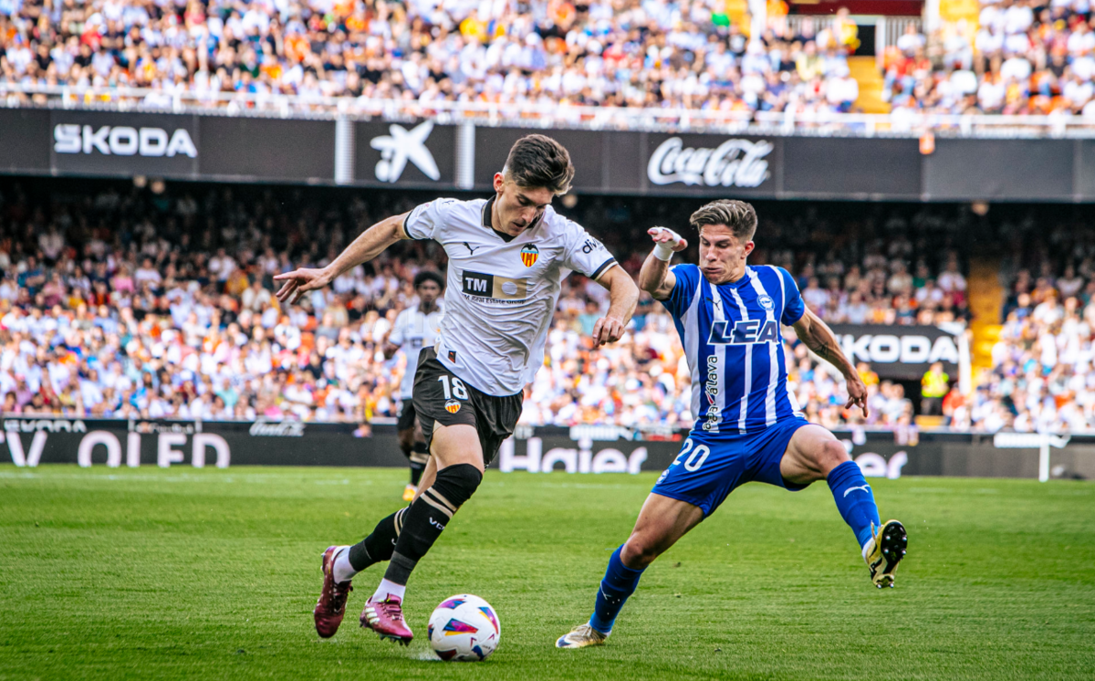 Soi kèo và nhận định Alaves - Valencia