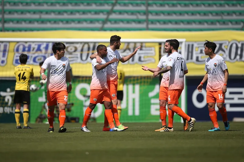 Nhận định trận đấu Gangwon vs Jeonbuk uk88