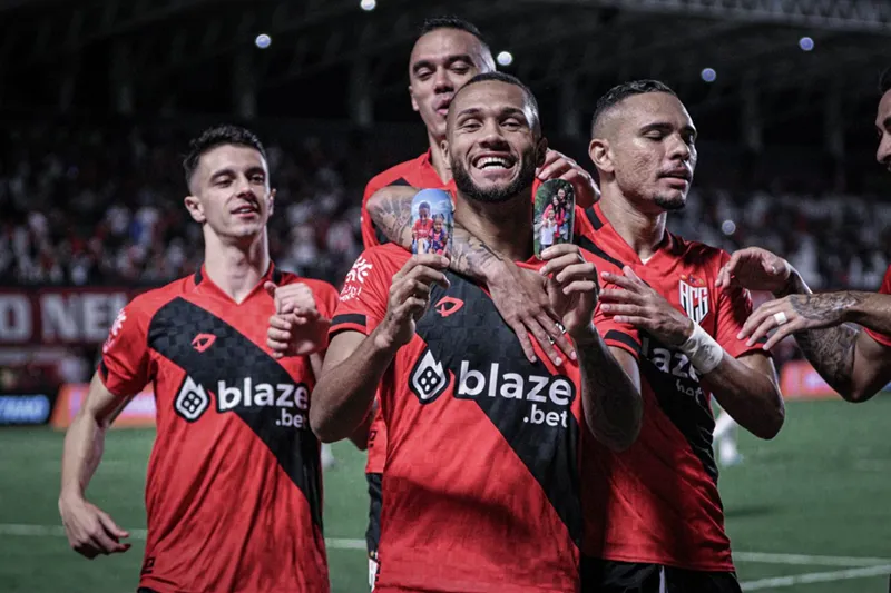 Tip kèo bóng đá trận Atletico Goianiense vs Coritiba uk88