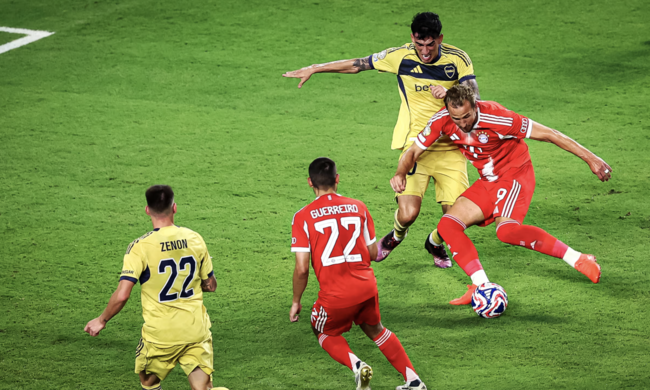 Màn đụng độ Auckland City vs Boca Juniors