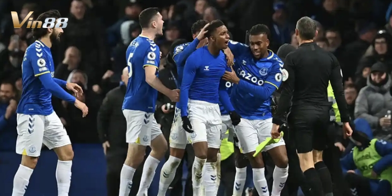 Soi Kèo & Dự Đoán Tỷ Số Trận Đấu Giữa Leeds United Vs Everton