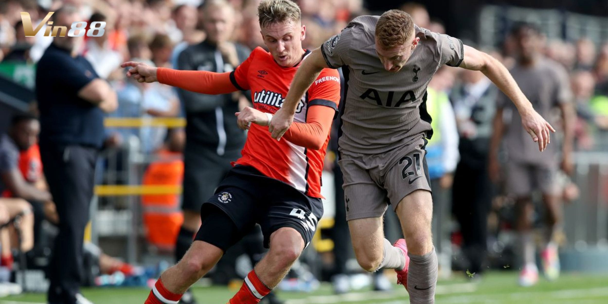 Cuộc đối đầu giữa hai đại diện Premier League với nhiều thử nghiệm đáng chú ý