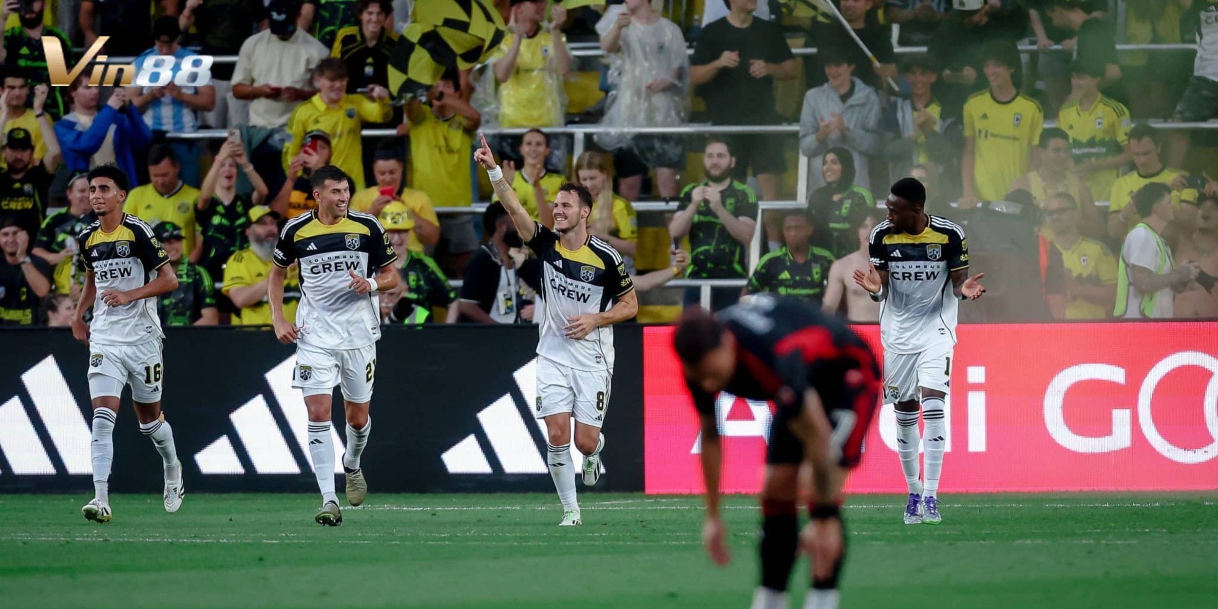 Huấn luyện viên Ignacio Ambríz giữ cấu trúc chặt chẽ với 4-2-3-1