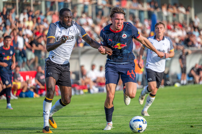 Màn đụng độ Brann vs Red Bull Salzburg