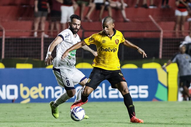 Màn đụng độ Vitoria Salvador BA vs Sport Club Recife (PE)