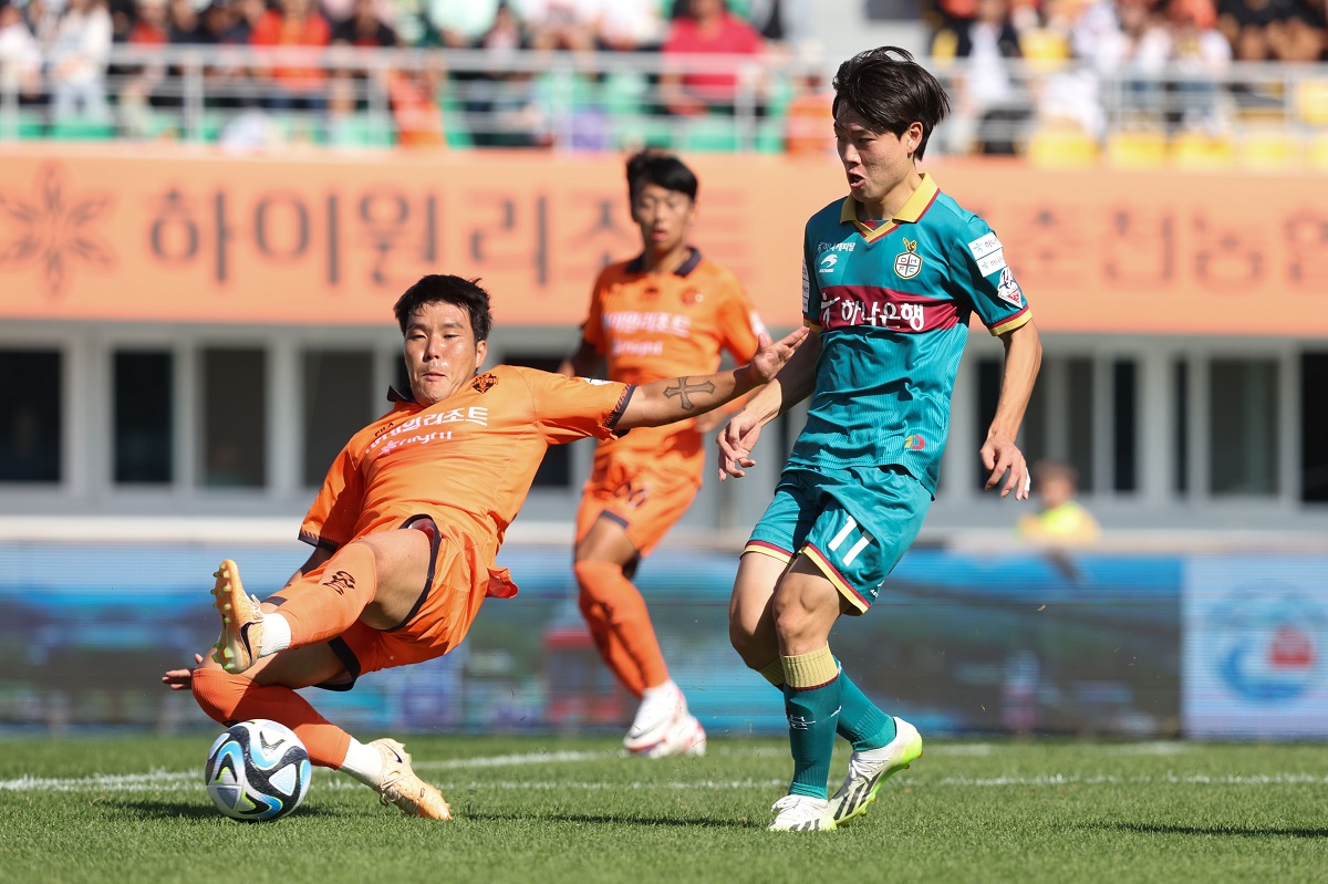 Nhà cái 8LIVE dự đoán tỷ số trận đấu - Gangwon FC vs Daejeon Hana Citizen FC